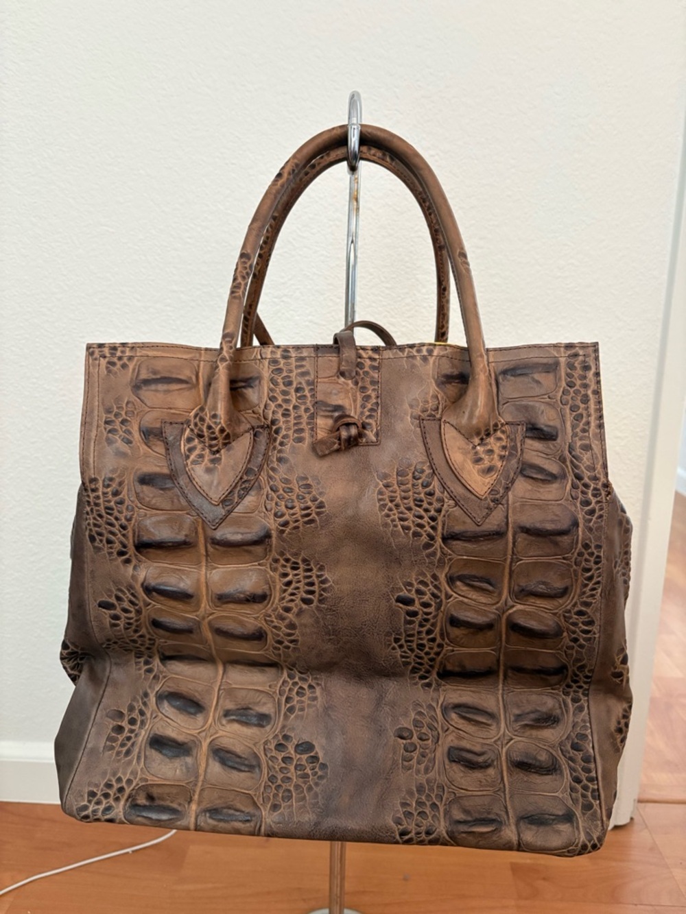 Textured Brown Croc-Embossed Leather Tote - Structured Women's Handbag